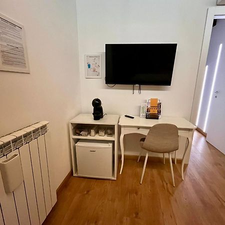 Teodorico Room & Apartment Верона Екстер'єр фото