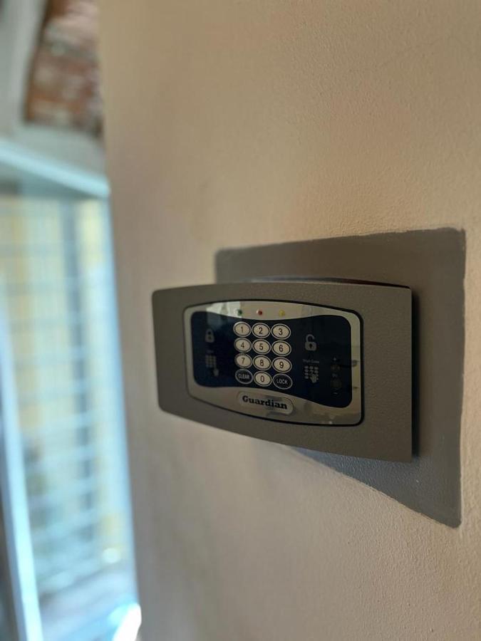 Teodorico Room & Apartment Верона Екстер'єр фото