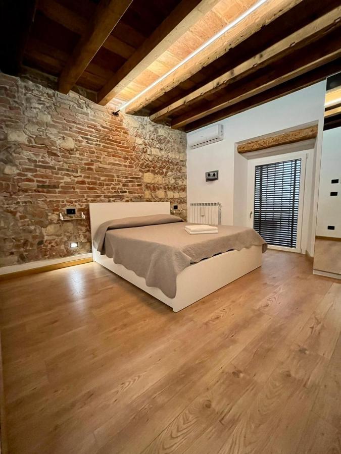 Teodorico Room & Apartment Верона Екстер'єр фото