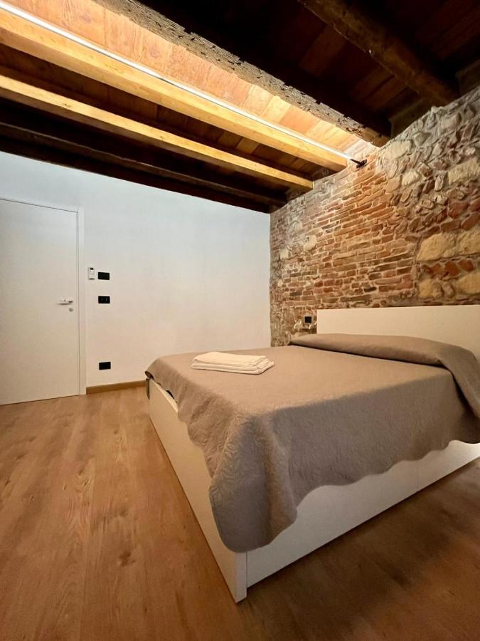 Teodorico Room & Apartment Верона Екстер'єр фото