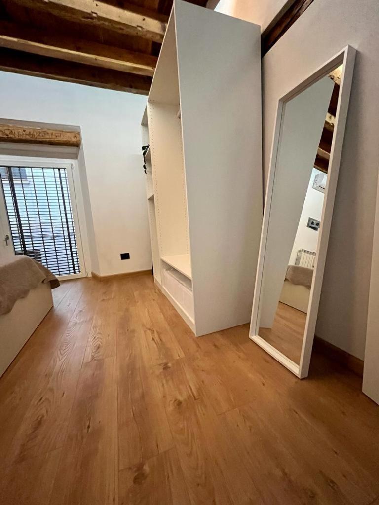 Teodorico Room & Apartment Верона Екстер'єр фото