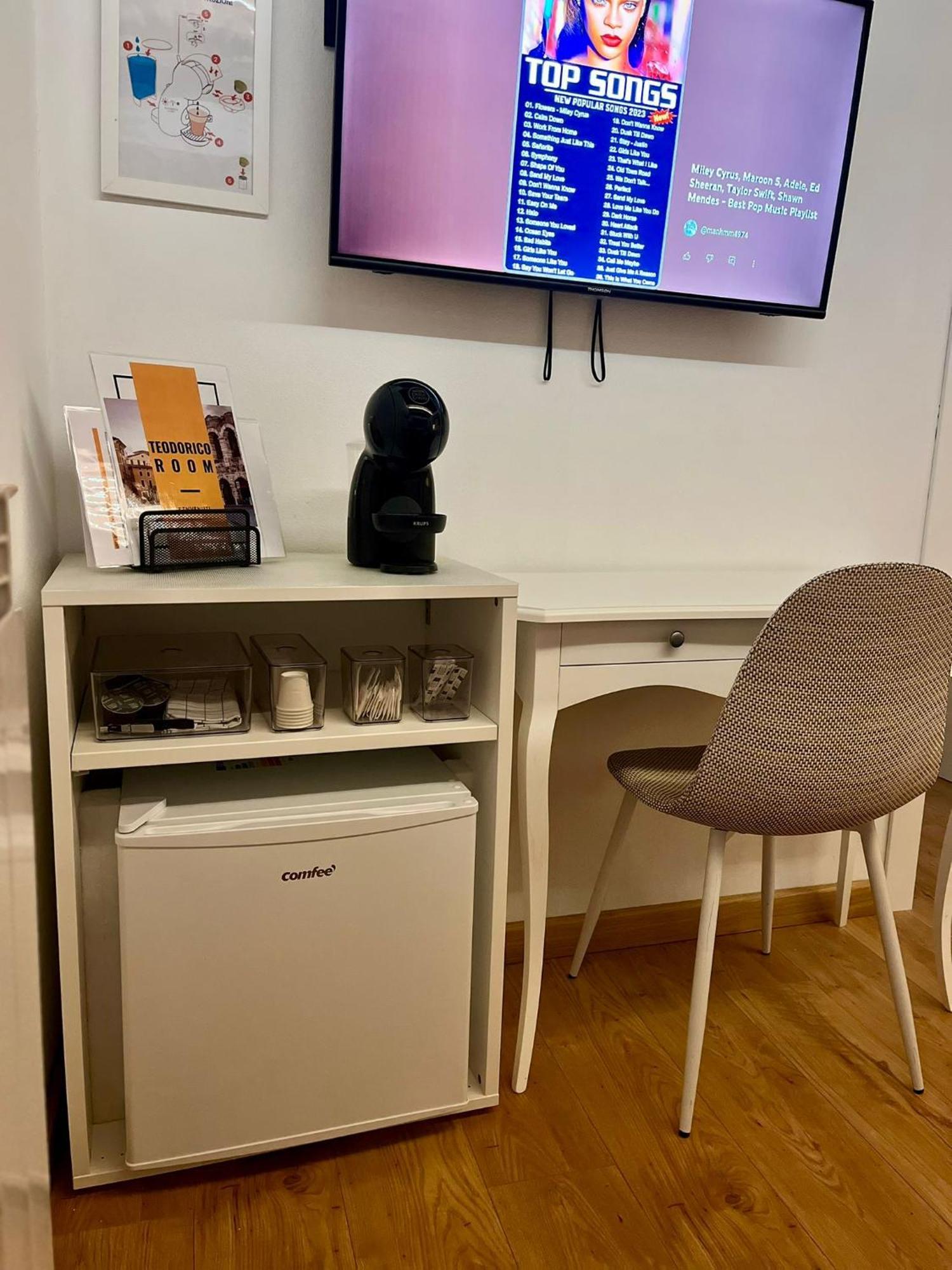 Teodorico Room & Apartment Верона Екстер'єр фото