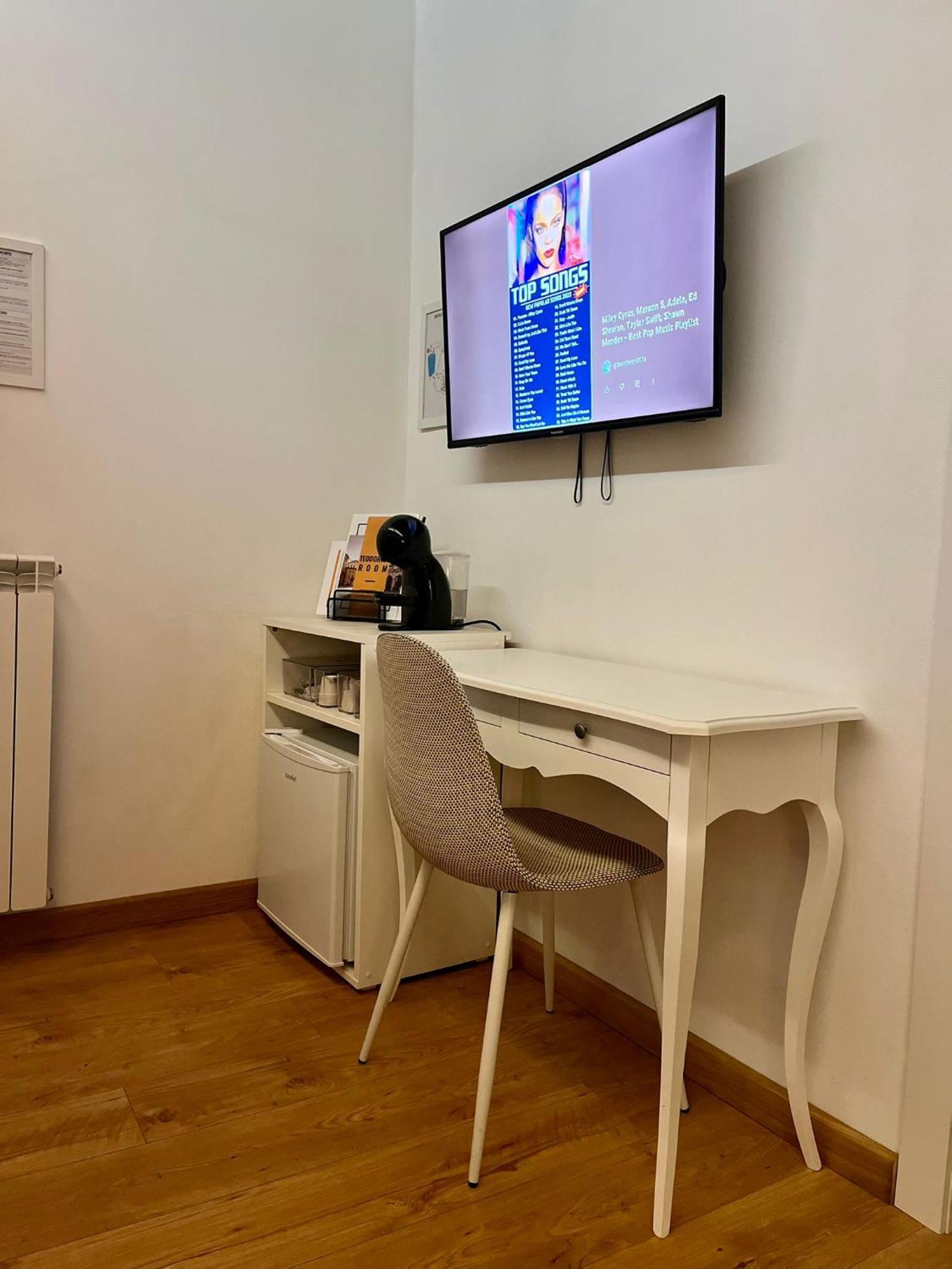 Teodorico Room & Apartment Верона Екстер'єр фото